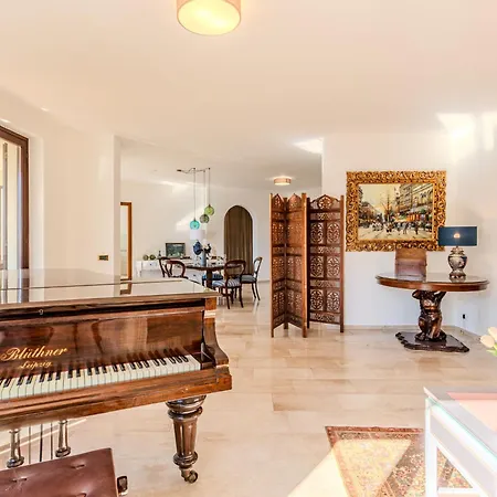 Miralago By Interhome *
