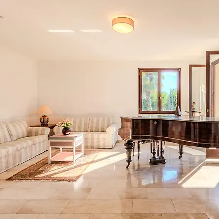Miralago By Interhome Valsolda