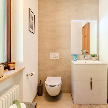 Miralago By Interhome